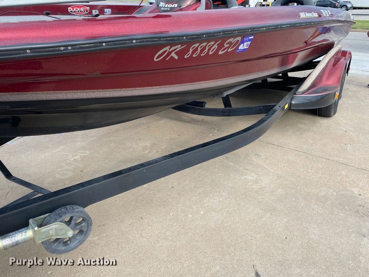 image for item IG9783 2004 Triton TR-21X  boat