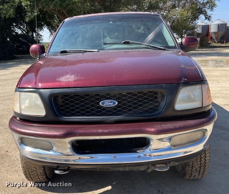 image for item JF9035 1997 Ford F150  SuperCab pickup truck