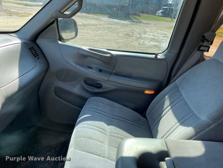 image for item JF9035 1997 Ford F150  SuperCab pickup truck