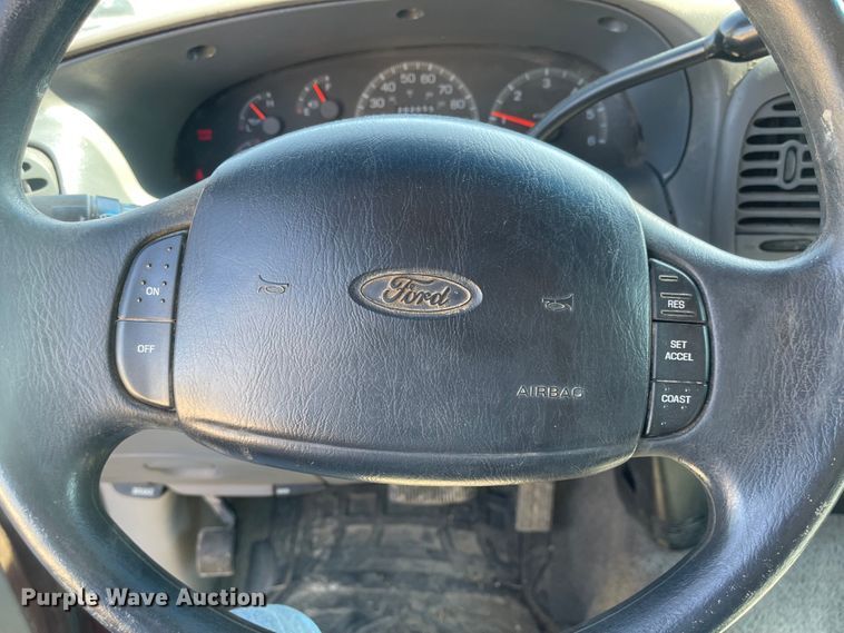 image for item JF9035 1997 Ford F150  SuperCab pickup truck