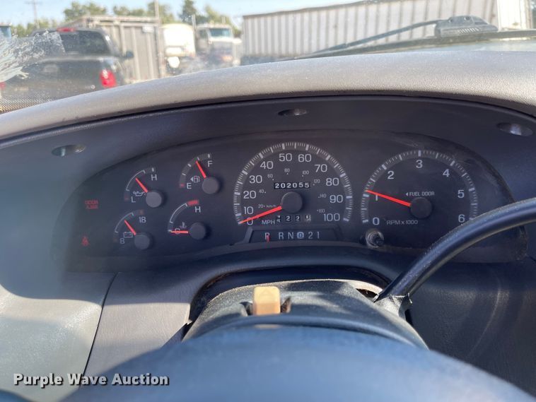 image for item JF9035 1997 Ford F150  SuperCab pickup truck