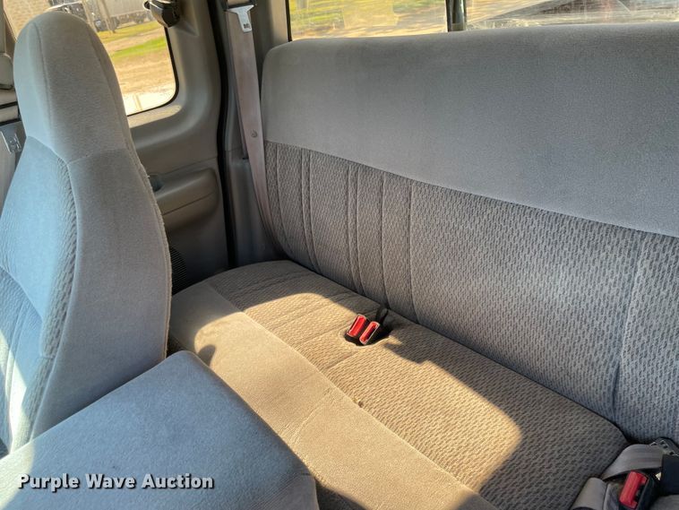 image for item JF9035 1997 Ford F150  SuperCab pickup truck