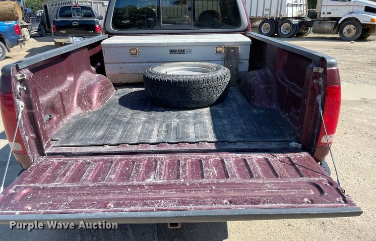 image for item JF9035 1997 Ford F150  SuperCab pickup truck