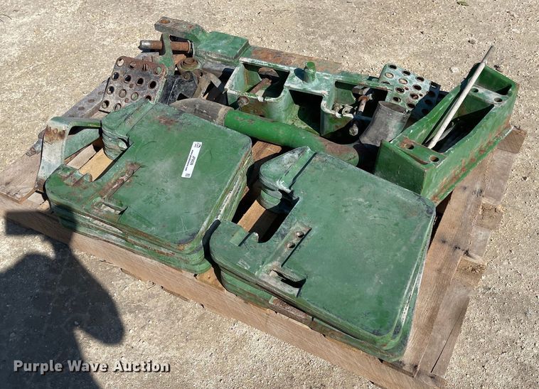 image for item JF9039 Tractor parts