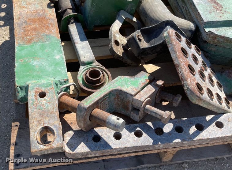 image for item JF9039 Tractor parts