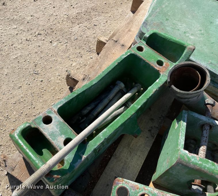 image for item JF9039 Tractor parts