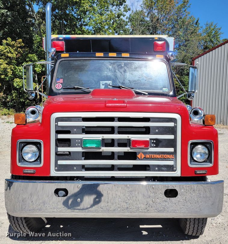 image for item JL9358 1982 International 1954  rescue vehicle