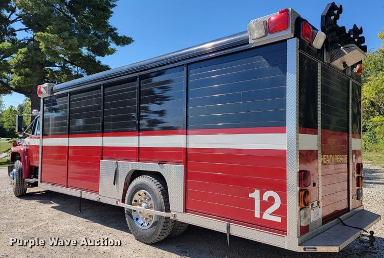 image for item JL9358 1982 International 1954  rescue vehicle