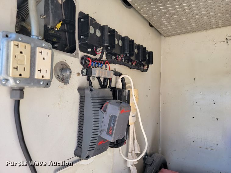 image for item JL9358 1982 International 1954  rescue vehicle