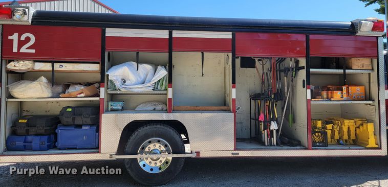 image for item JL9358 1982 International 1954  rescue vehicle