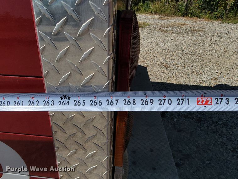 image for item JL9358 1982 International 1954  rescue vehicle