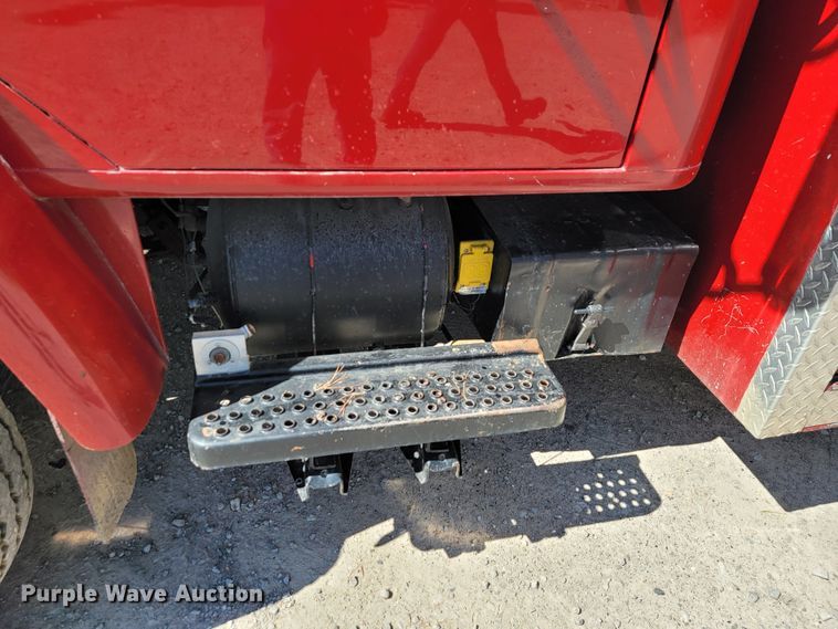 image for item JL9358 1982 International 1954  rescue vehicle