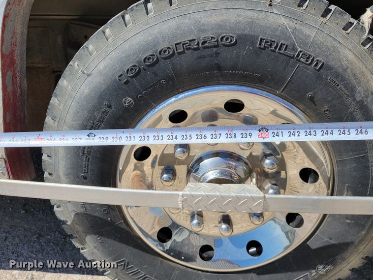 image for item JL9358 1982 International 1954  rescue vehicle