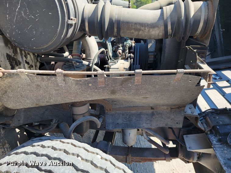 image for item JL9358 1982 International 1954  rescue vehicle