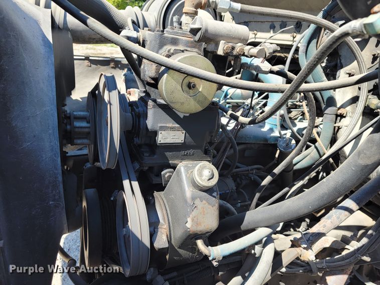 image for item JL9358 1982 International 1954  rescue vehicle