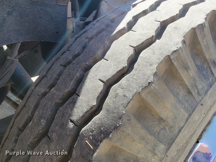 image for item JL9358 1982 International 1954  rescue vehicle