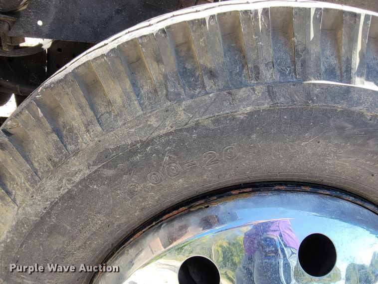 image for item JL9358 1982 International 1954  rescue vehicle