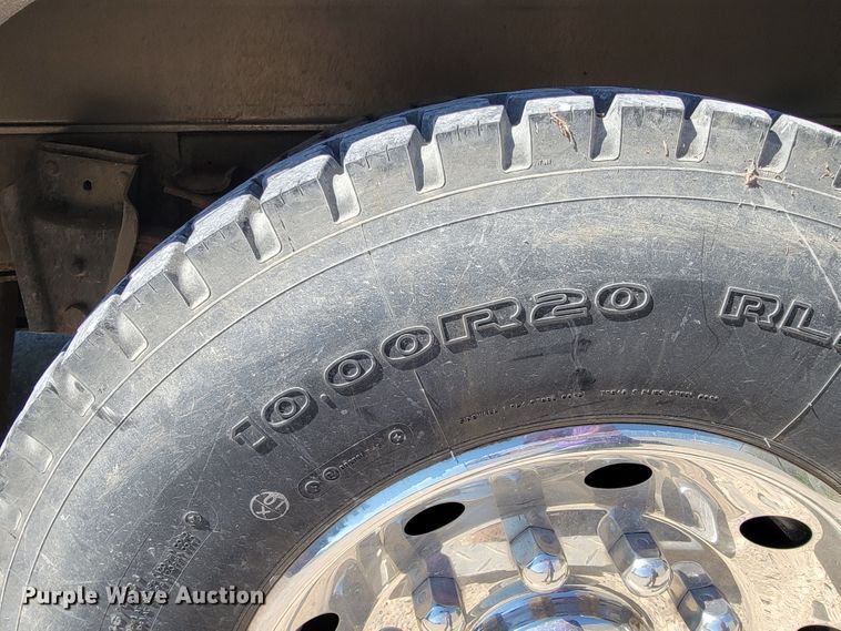 image for item JL9358 1982 International 1954  rescue vehicle