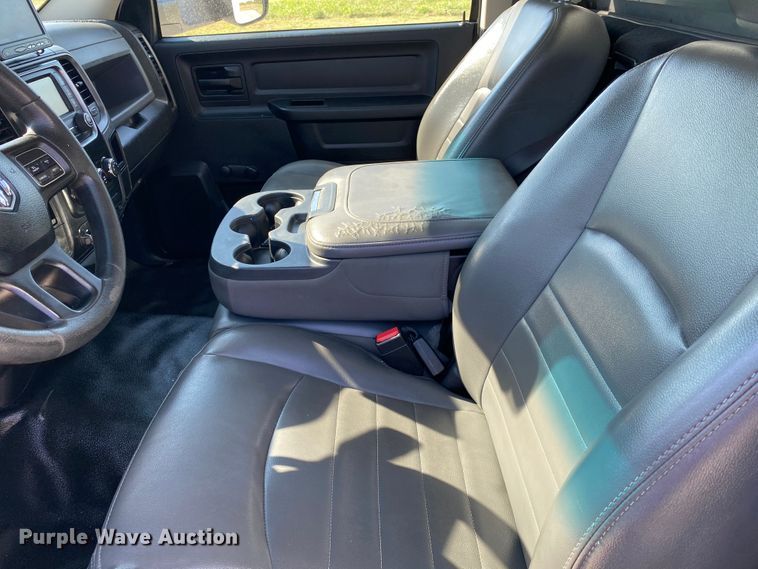 image for item JW9402 2013 Dodge Ram 3500HD  box truck