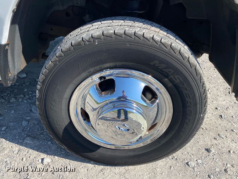 image for item JW9402 2013 Dodge Ram 3500HD  box truck