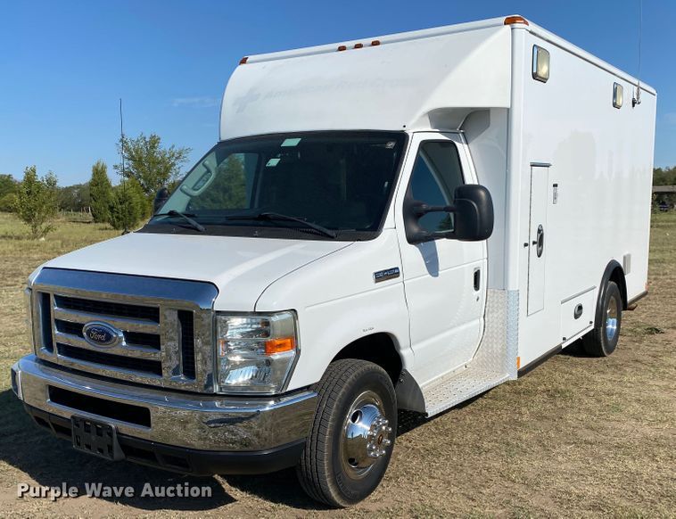 image for item JW9423 2011 Ford E450 Super Duty  delivery van