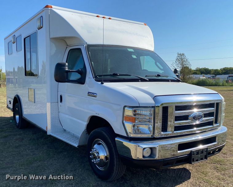 image for item JW9423 2011 Ford E450 Super Duty  delivery van