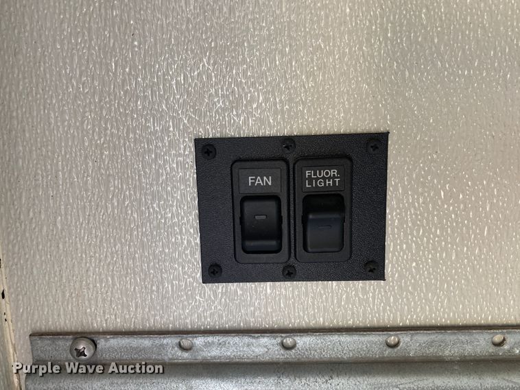 image for item JW9423 2011 Ford E450 Super Duty  delivery van