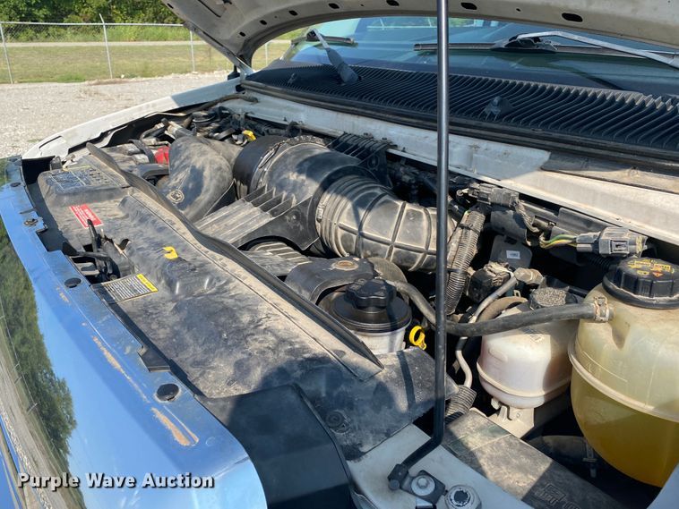 image for item JW9423 2011 Ford E450 Super Duty  delivery van