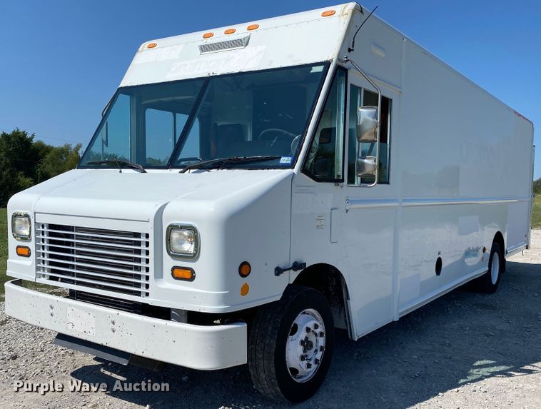 image for item JW9427 2008 Freightliner MT55  delivery truck