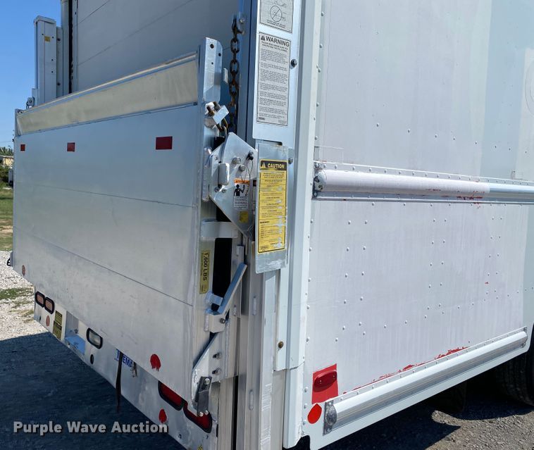 image for item JW9427 2008 Freightliner MT55  delivery truck