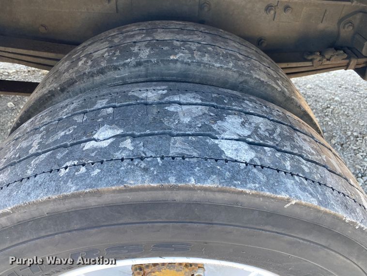 image for item JW9427 2008 Freightliner MT55  delivery truck