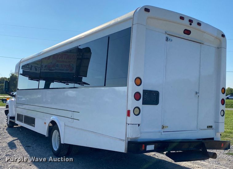 image for item JW9432 2008 GMC C5500  party bus