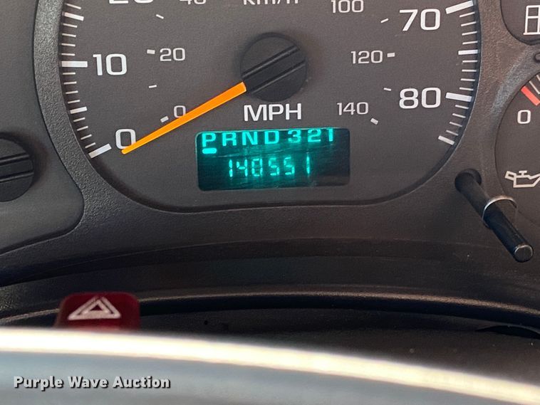 image for item JW9432 2008 GMC C5500  party bus