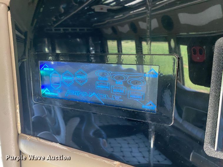 image for item JW9432 2008 GMC C5500  party bus