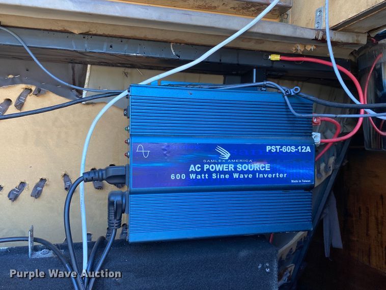 image for item JW9432 2008 GMC C5500  party bus