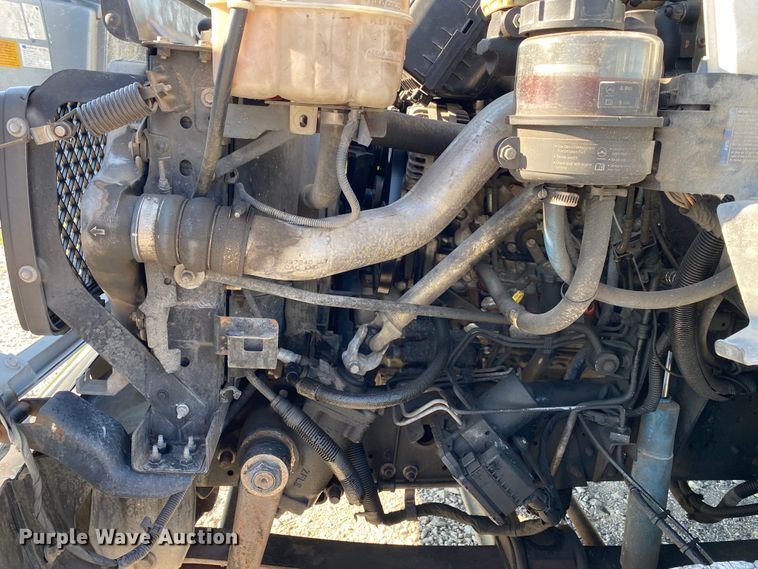 image for item JW9432 2008 GMC C5500  party bus