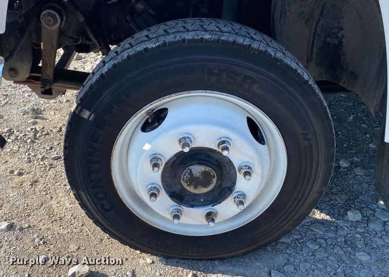 image for item JW9432 2008 GMC C5500  party bus