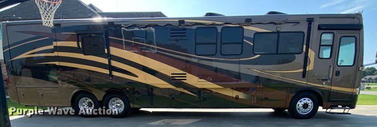 image for item JW9497 2009 Freightliner XC-R Mandalay  RV