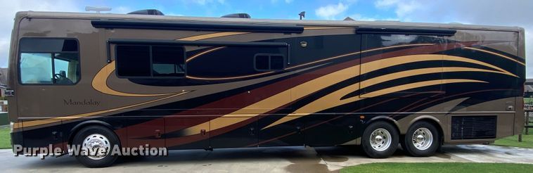 image for item JW9497 2009 Freightliner XC-R Mandalay  RV