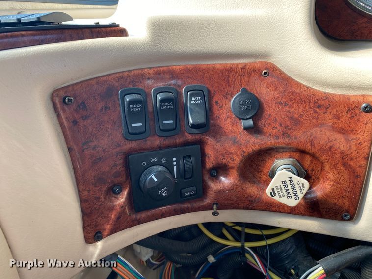 image for item JW9497 2009 Freightliner XC-R Mandalay  RV