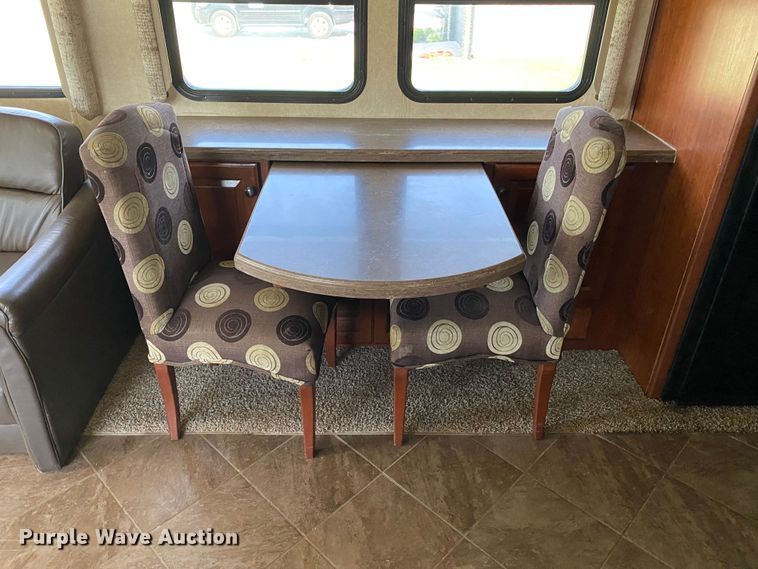 image for item JW9497 2009 Freightliner XC-R Mandalay  RV