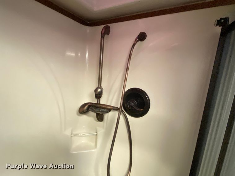 image for item JW9497 2009 Freightliner XC-R Mandalay  RV