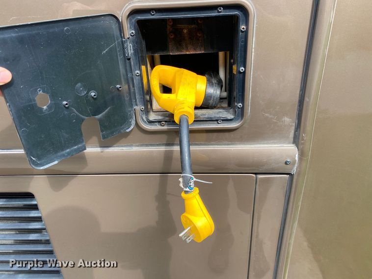 image for item JW9497 2009 Freightliner XC-R Mandalay  RV