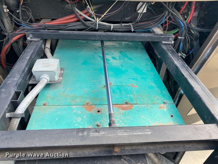 image for item JW9497 2009 Freightliner XC-R Mandalay  RV