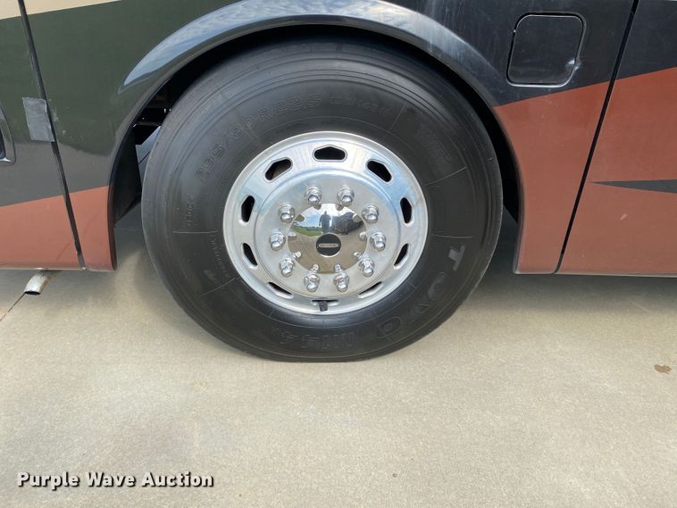 image for item JW9497 2009 Freightliner XC-R Mandalay  RV