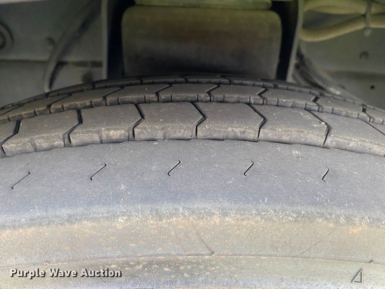 image for item JW9497 2009 Freightliner XC-R Mandalay  RV