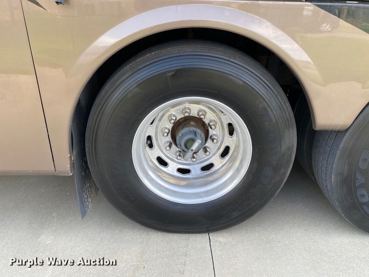 image for item JW9497 2009 Freightliner XC-R Mandalay  RV