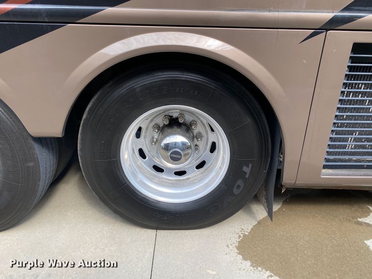 image for item JW9497 2009 Freightliner XC-R Mandalay  RV