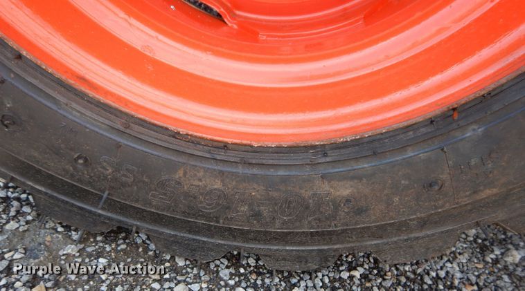 image for item JX9111 Melroe M600  skid steer loader