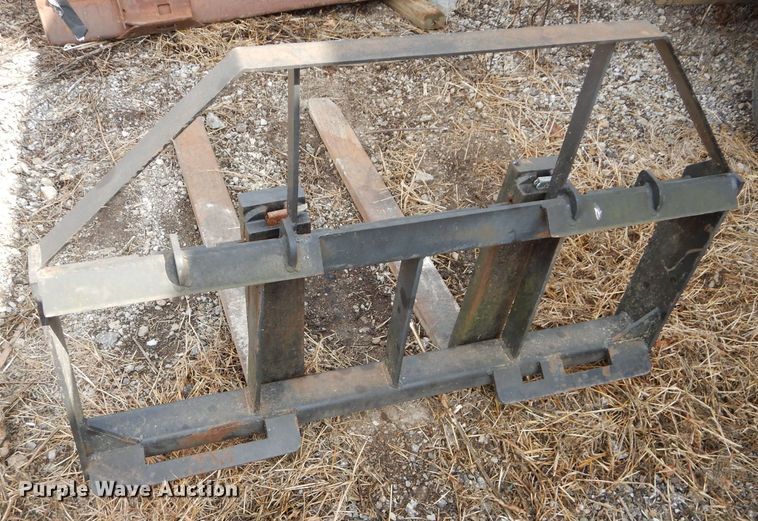 image for item JX9111 Melroe M600  skid steer loader